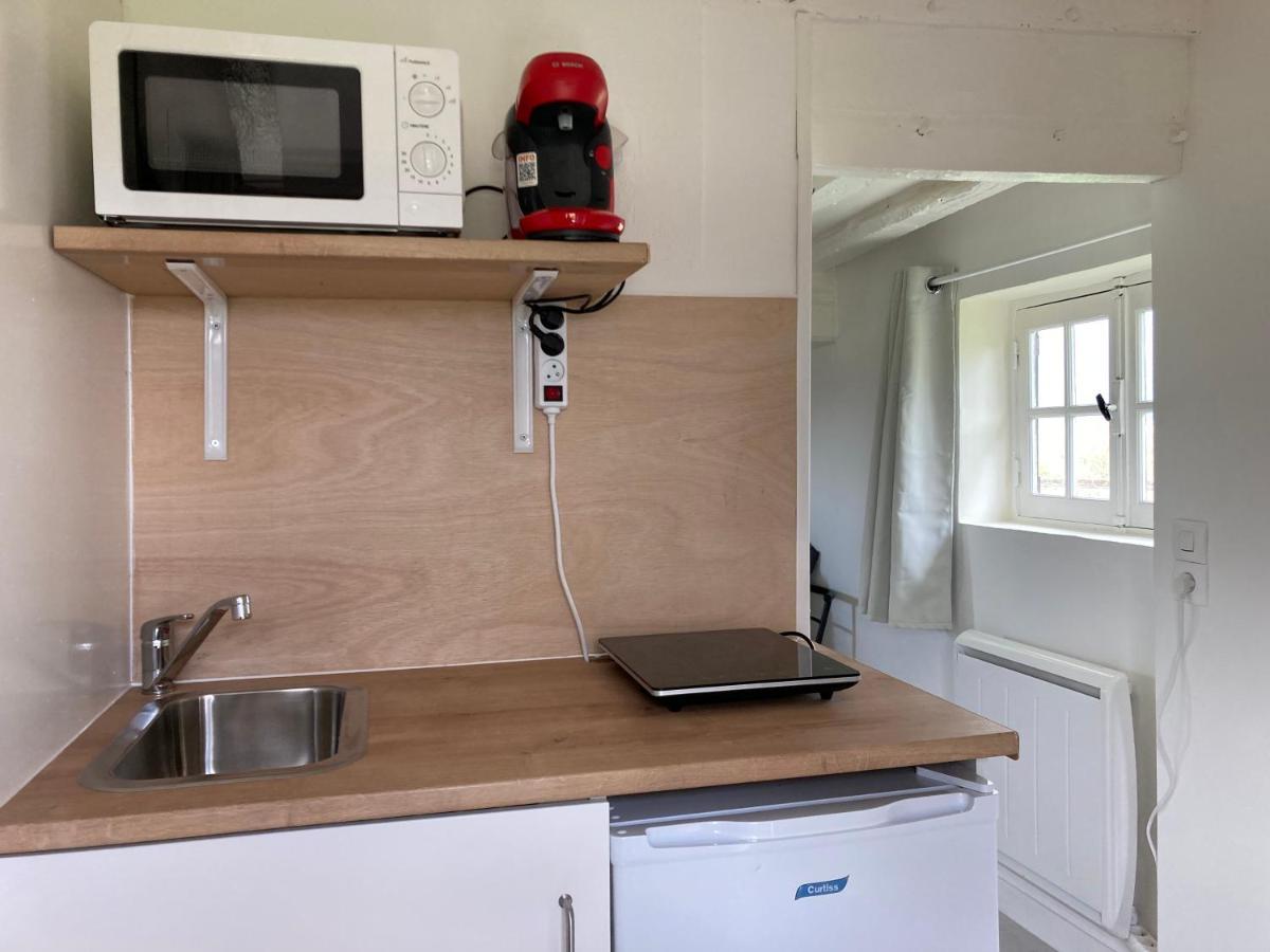 فيلا Tiny House Du Haras Cour Lozey Sainte-Marguerite-des-Loges المظهر الخارجي الصورة